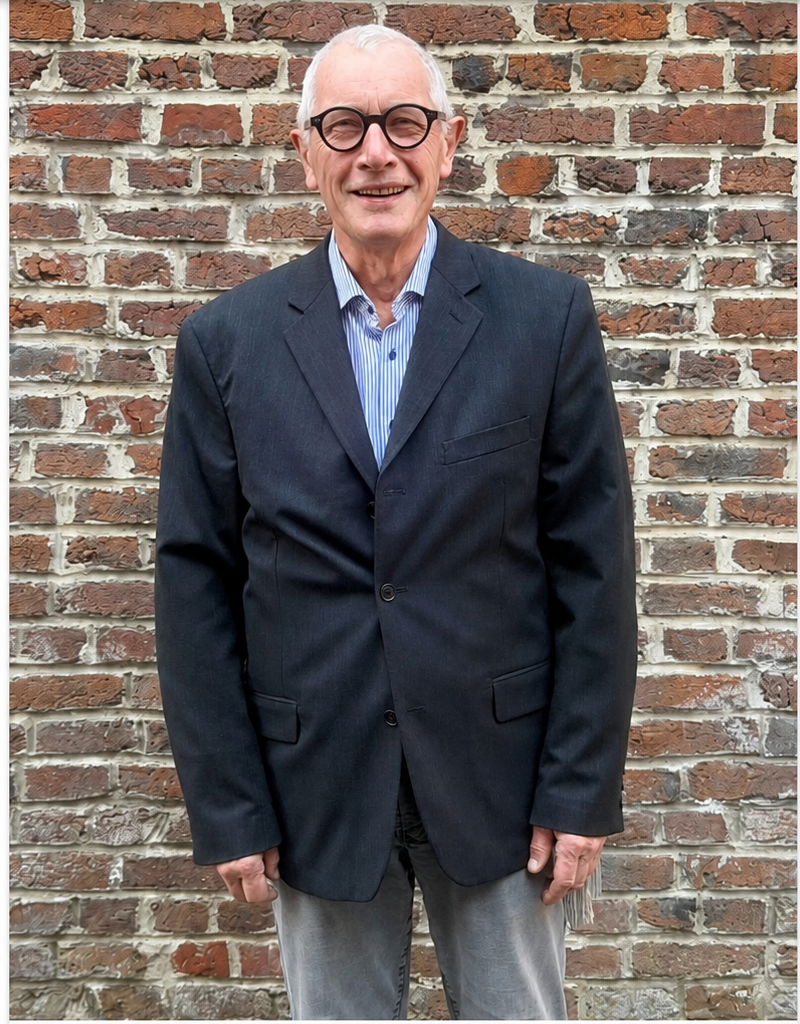 cropped-Mr-Dubois.png